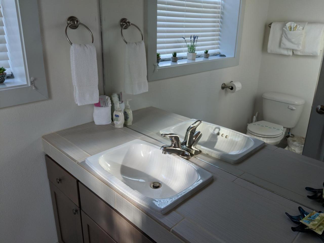 Sea Breeze Cottages โอเชียนชอร์ส ภายนอก รูปภาพ
